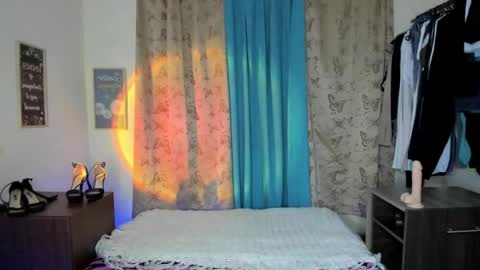 angelwhitte online show from 11, 4, 2026