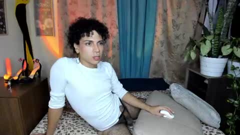 angelwhitte online show from 26, 6, 2026