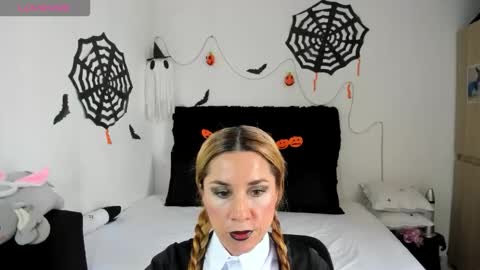 angie online show from 16, 10, 2025