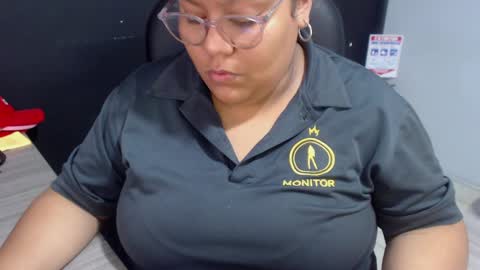 Snapshot of angy_ro12 chatting on 3, 6, 2026 angy online show from 3, 6, 2026