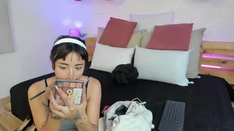 Anie Monday to Saturday from 200 pm to 810pm  UTC-5 Colombia Time online show from 18, 10, 2025