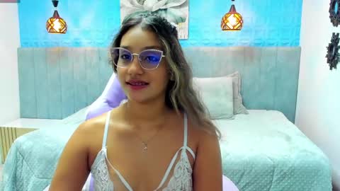 Snapshot of aniie_princess_18 chatting on 9, 5, 2026 anni online show from 9, 5, 2026
