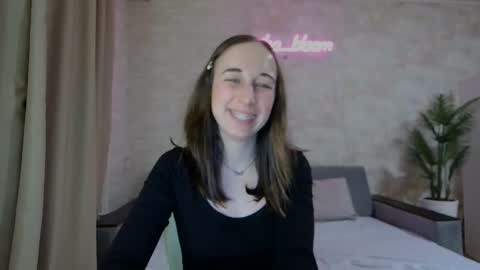 anikabloom online show from 6, 2, 2025