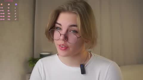 AnishaVivo online show from 23, 3, 2026