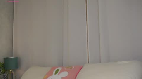 AnishaVivo online show from 15, 4, 2026