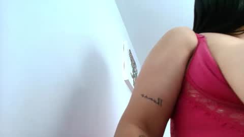 ana independent model online show from 30, 6, 2026