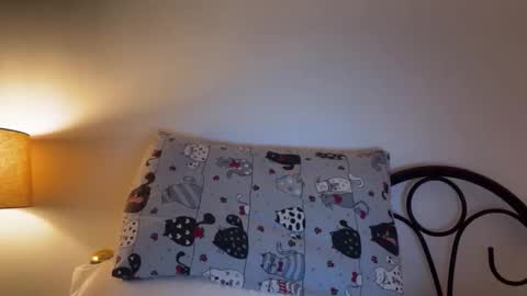 anita__hills online show from 27, 9, 2025
