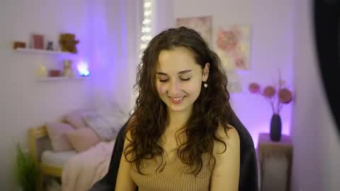 Anita Grey online show from 4, 10, 2025