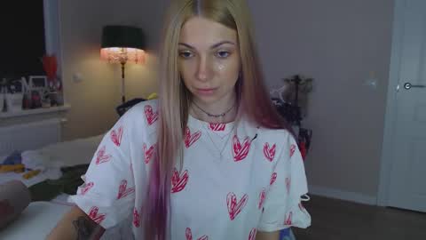 Snapshot of anita_moon_ chatting on 3, 11, 2025 anita_moon_ online show from 3, 11, 2025