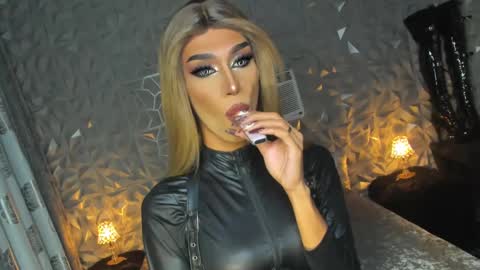 Miss Ann online show from 7, 1, 2025