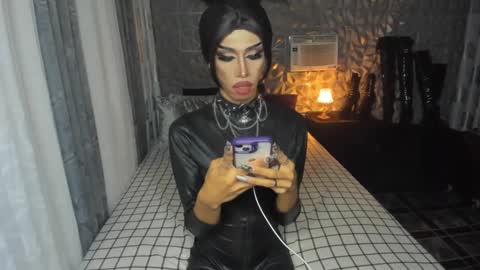 Miss Ann online show from 2, 2, 2025