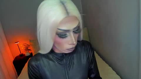 Miss Ann online show from 4, 10, 2025