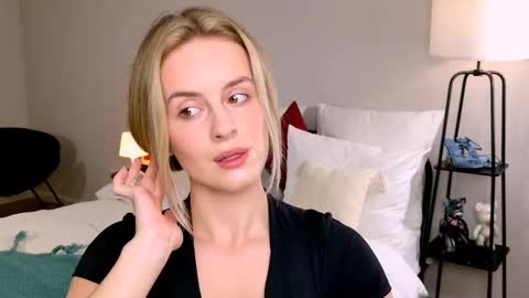 Snapshot of anitafischer chatting on 20, 9, 2025 Anita online show from 20, 9, 2025