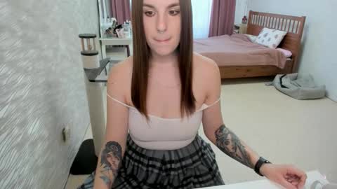 Snapshot of ann_venum chatting on 29, 10, 2025 Anna online show from 29, 10, 2025