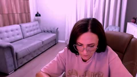 Snapshot of anna88m chatting on 7, 8, 2026 Anna online show from 7, 8, 2026