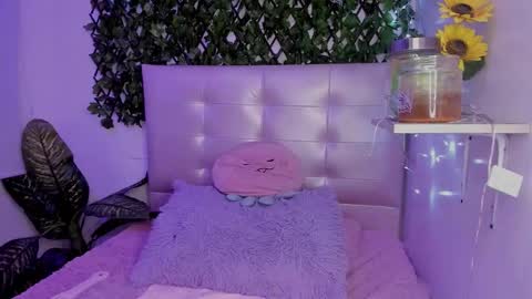 ANNA online show from 4, 12, 2025