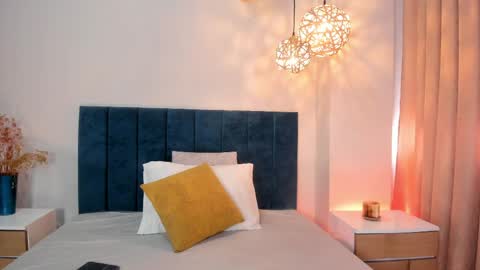 AnnaBrooks online show from 2, 4, 2026