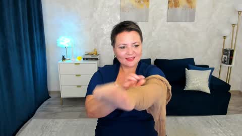 annacorlane online show from 18, 5, 2026