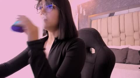 Annara Lein online show from 26, 11, 2025