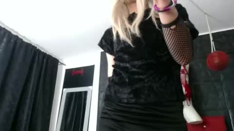 Anne online show from 30, 10, 2025