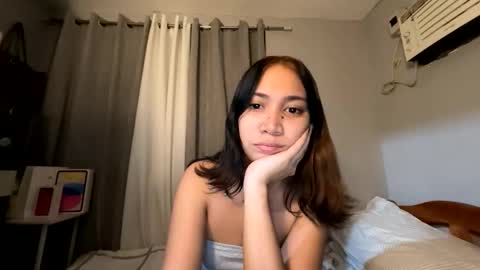 anne_chanelx online show from 13, 4, 2026