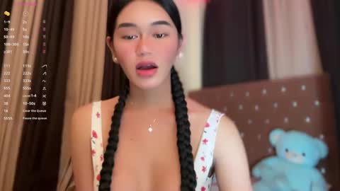 Snapshot of annedee_ chatting on 19, 2, 2025 Kim online show from 19, 2, 2025