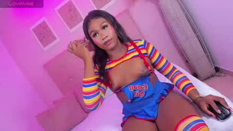 annie_dolce_ online show from 30, 10, 2025