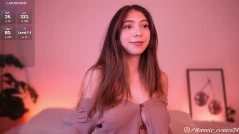 Snapshot of annie_evans24 chatting on 25, 2, 2025 Annie Evans online show from 25, 2, 2025