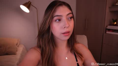 Annie Evans online show from 9, 2, 2026