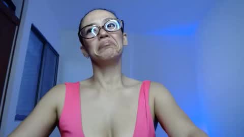 Annie online show from 7, 4, 2026