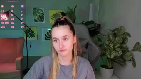 annieee_smith online show from 28, 6, 2026
