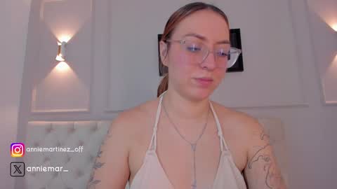Annie online show from 23, 1, 2025