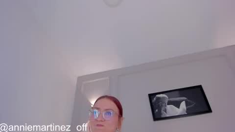 Annie online show from 23, 2, 2025