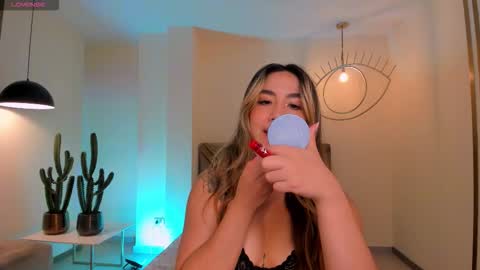 Annie Monroe online show from 5, 12, 2025