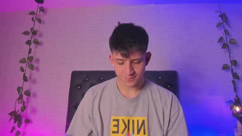 Annie  Alex online show from 7, 12, 2024