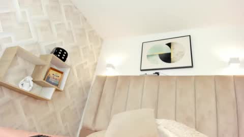 Snapshot of anniie_queen chatting on 6, 2, 2026 Annie Queen online show from 6, 2, 2026