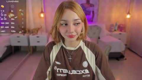 Snapshot of anniita_ chatting on 28, 12, 2024 VIVIANNA online show from 28, 12, 2024