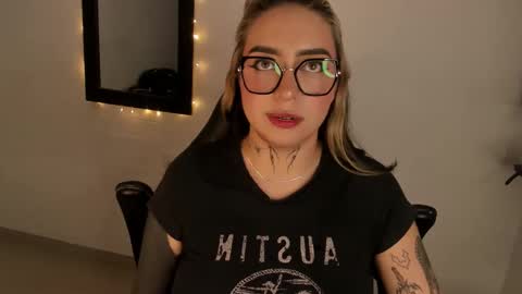 Snapshot of annikamerliahh_ chatting on 20, 2, 2026 Annika online show from 20, 2, 2026