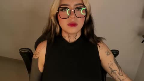 Snapshot of annikamerliahh_ chatting on 25, 2, 2026 Annika online show from 25, 2, 2026