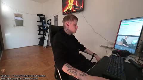    online show from 30, 10, 2025