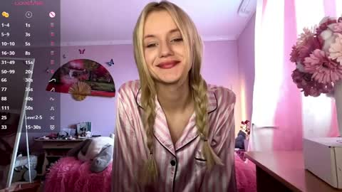 Snapshot of annrosy chatting on 30, 5, 2026 Hello my name is Kate online show from 30, 5, 2026