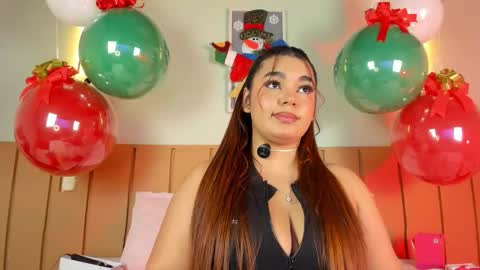 Snapshot of anny_arango1 chatting on 17, 12, 2025 Ana online show from 17, 12, 2025