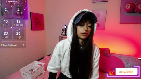 Anny cotton  online show from 26, 5, 2026