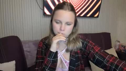 Snapshot of anny_love_you chatting on 7, 10, 2025 anny_love_you online show from 7, 10, 2025