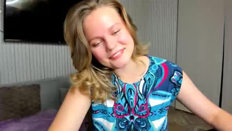 Snapshot of anny_love_you chatting on 18, 10, 2025 anny_love_you online show from 18, 10, 2025