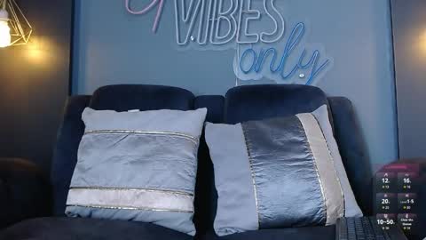 anny_loves online show from 28, 3, 2026