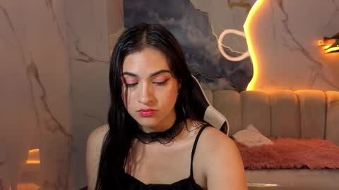 Live 1500am 2100pm COLOMBIAN HOUR online show from 12, 3, 2026