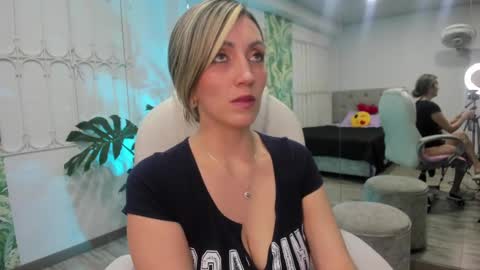 Anny online show from 9, 9, 2025