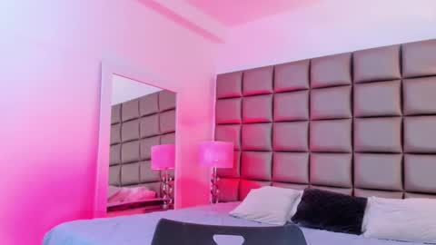 Snapshot of annyhizzle chatting on 3, 1, 2025 online show from 3, 1, 2025