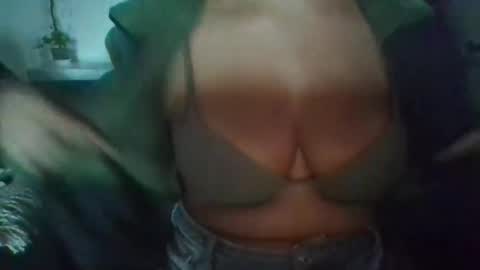 Snapshot of annyksada chatting on 1, 6, 2026 annyksada online show from 1, 6, 2026